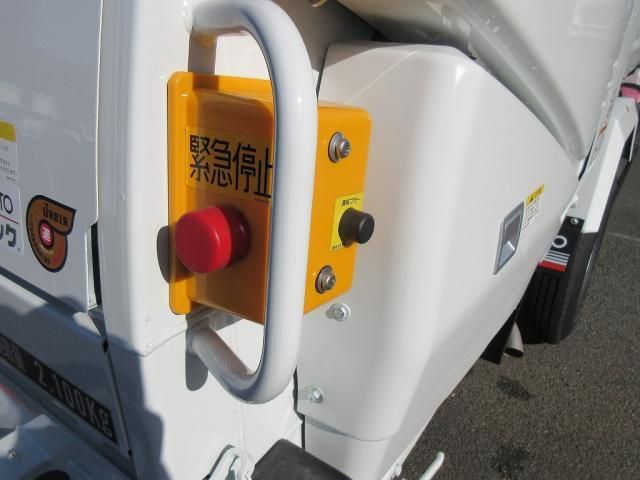 MITSUBISHI CANTER 2025 Image 31
