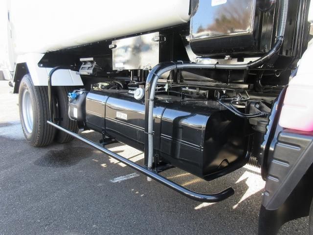 MITSUBISHI CANTER 2025 Image 31