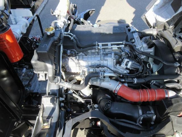 MITSUBISHI CANTER 2025 Image 31