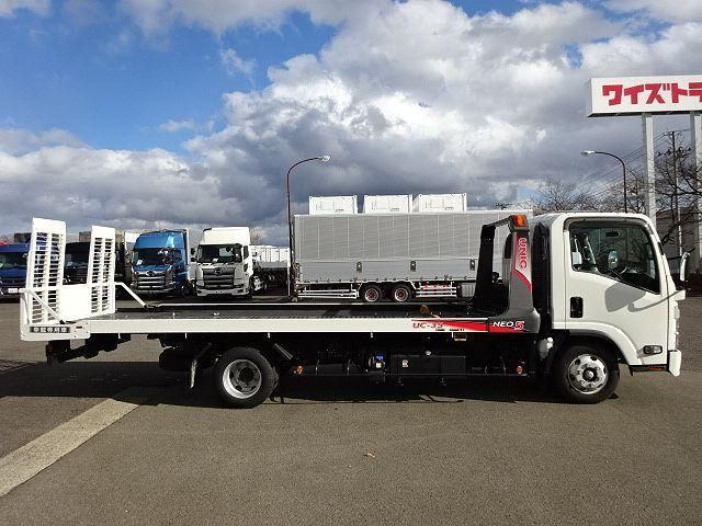 ISUZU ELF 2022 Image 31