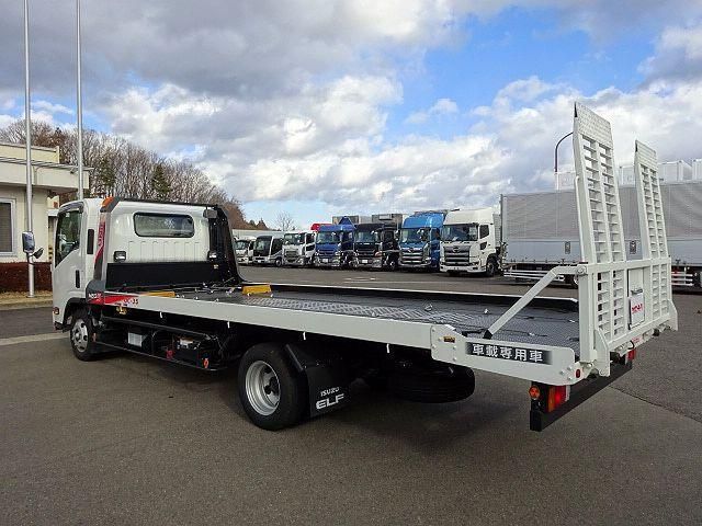 ISUZU ELF 2022 Image 31