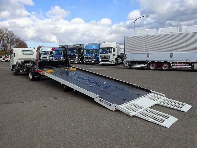 ISUZU ELF 2022 Image 31