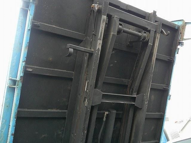 ISUZU ELF 1995 Image 31