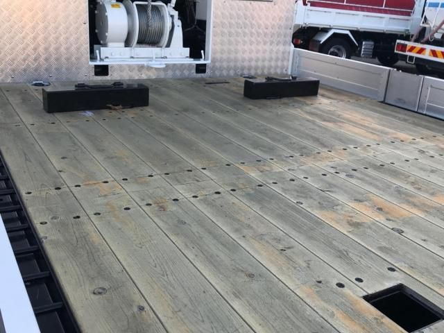 MITSUBISHI FUSOU SUPER GREAT 2025 Image 31