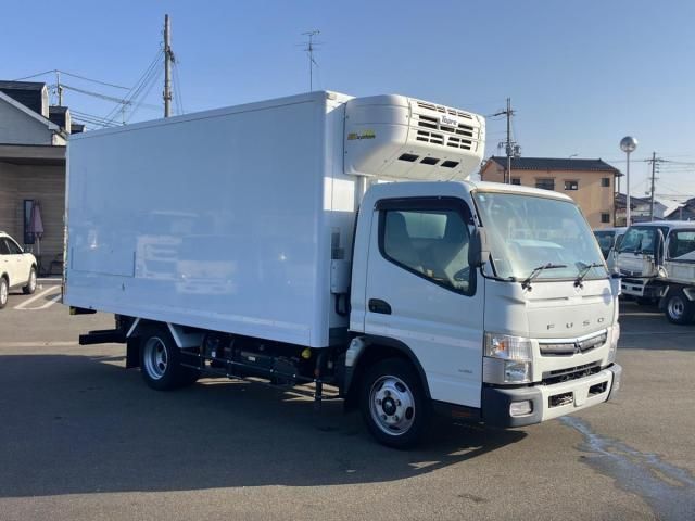 MITSUBISHI CANTER 2017 Image 31