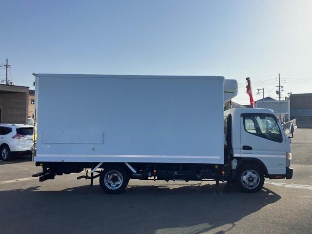 MITSUBISHI CANTER 2017 Image 31