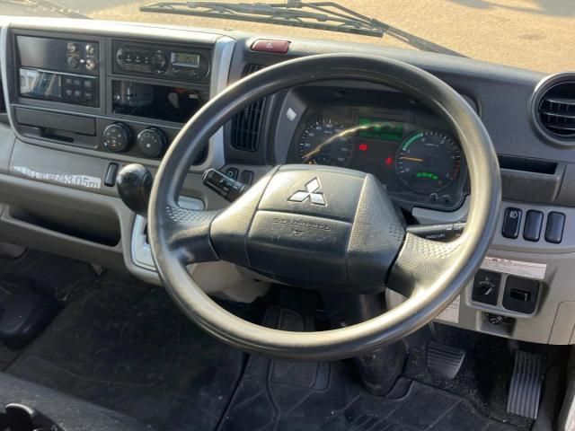 MITSUBISHI CANTER 2017 Image 31