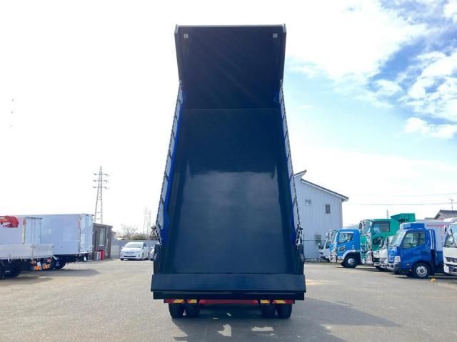 MITSUBISHI FUSOU SUPER GREAT 2025 Image 31