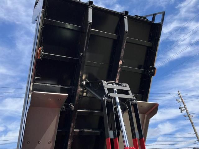 MITSUBISHI FUSOU SUPER GREAT 2025 Image 31