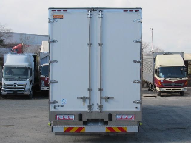 HINO PROFIA 2015 Image 31