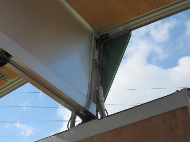 HINO PROFIA 2015 Image 31