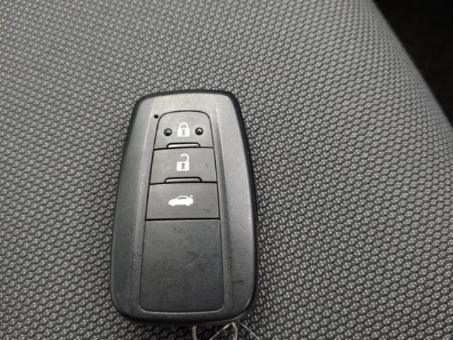 TOYOTA COROLLA SEDAN 2019 Image 31