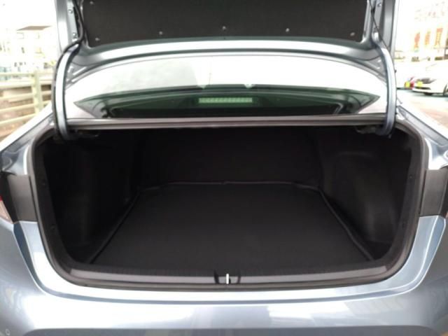 TOYOTA COROLLA SEDAN 2019 Image 31