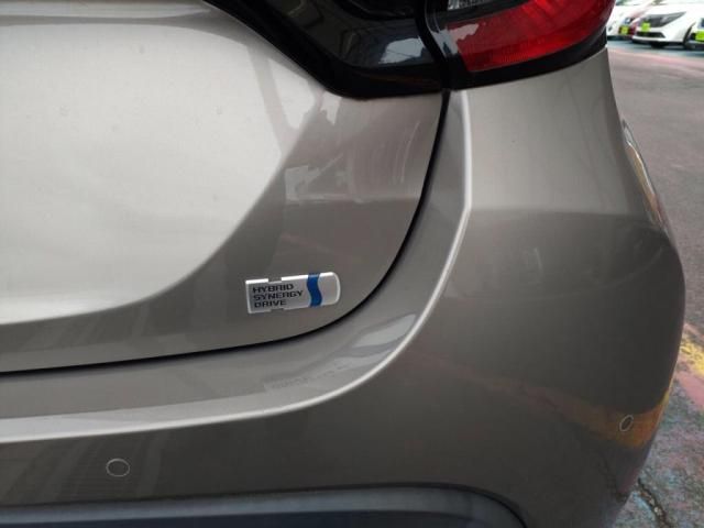 TOYOTA YARIS HYBRID 2020 Image 31