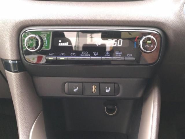 TOYOTA YARIS HYBRID 2020 Image 31