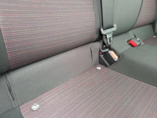 TOYOTA YARIS HYBRID 2020 Image 31