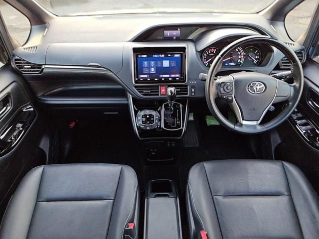 TOYOTA ESQUIRE 2019 Image 31