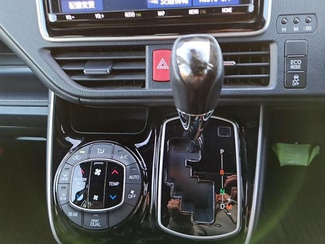 TOYOTA ESQUIRE 2019 Image 31