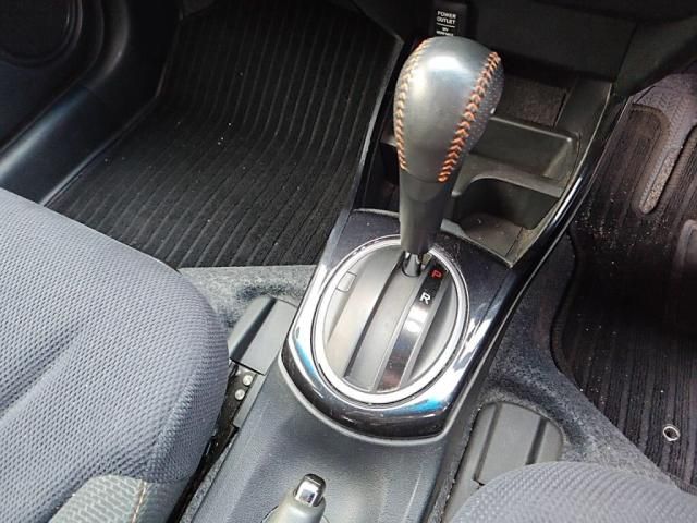 HONDA FIT HYBRID 2013 Image 31