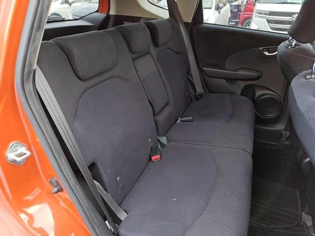 HONDA FIT HYBRID 2013 Image 31