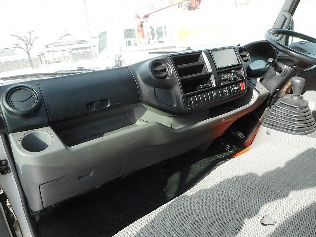 TOYOTA DYNA 2014 Image 31