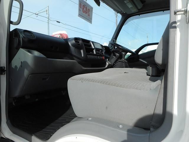 TOYOTA DYNA 2014 Image 31