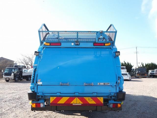 MITSUBISHI FUSOU FIGHTER 2013 Image 31