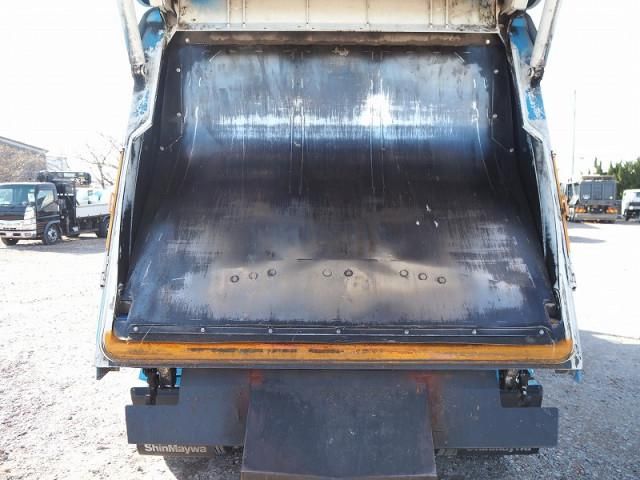 MITSUBISHI FUSOU FIGHTER 2013 Image 31