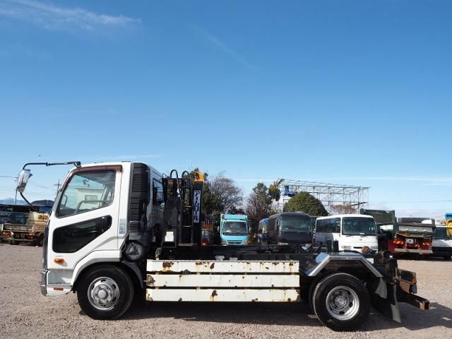 MITSUBISHI FUSOU FIGHTER 2016 Image 31