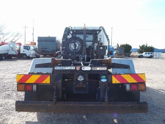 MITSUBISHI FUSOU FIGHTER 2016 Image 31