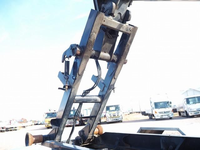 MITSUBISHI FUSOU FIGHTER 2016 Image 31