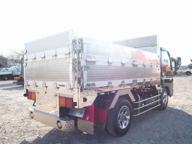 MITSUBISHI CANTER 2018 Image 31