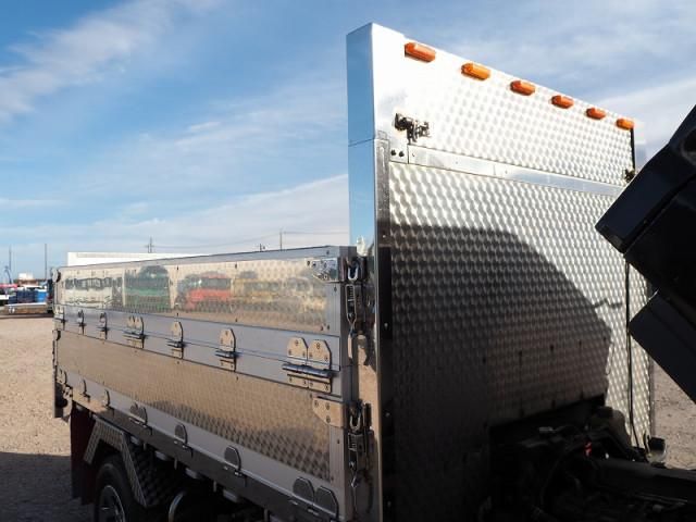 MITSUBISHI CANTER 2018 Image 31