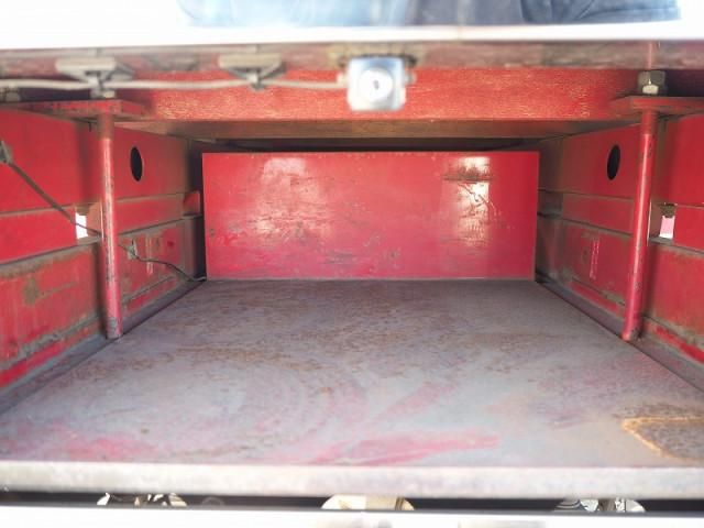 MITSUBISHI CANTER 2018 Image 31