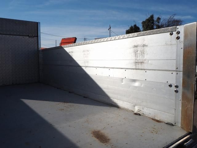 MITSUBISHI CANTER 2018 Image 31