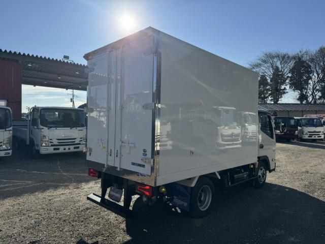 MITSUBISHI CANTER 2025 Image 31