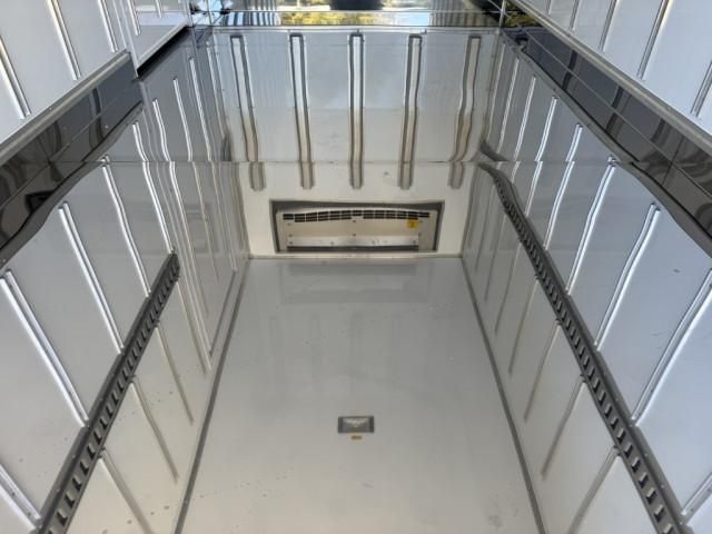 MITSUBISHI CANTER 2025 Image 31