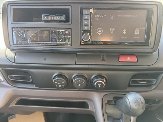 MITSUBISHI CANTER 2025 Image 31