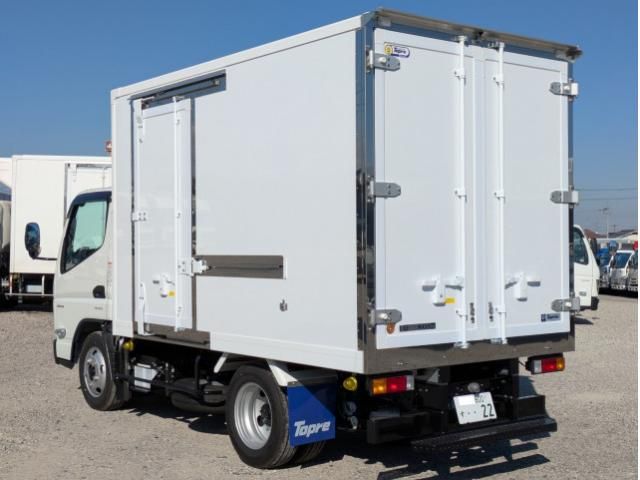 MITSUBISHI CANTER 2025 Image 31