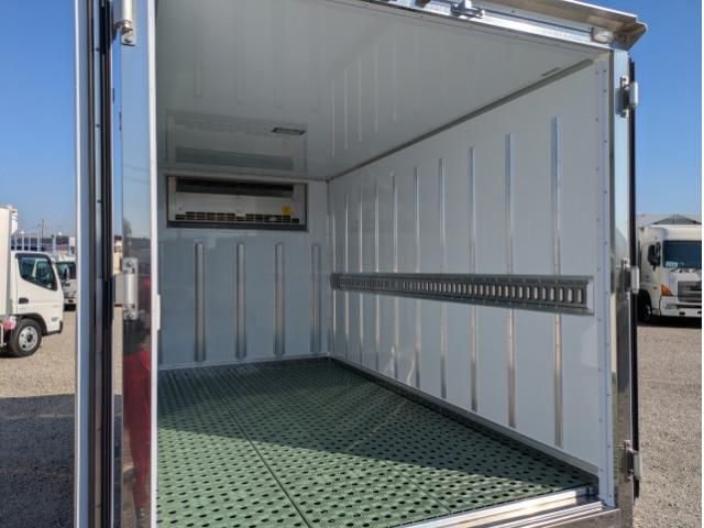 MITSUBISHI CANTER 2025 Image 31