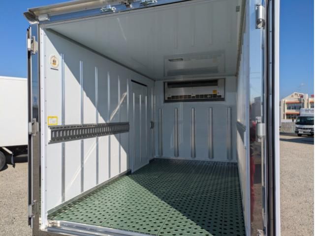 MITSUBISHI CANTER 2025 Image 31