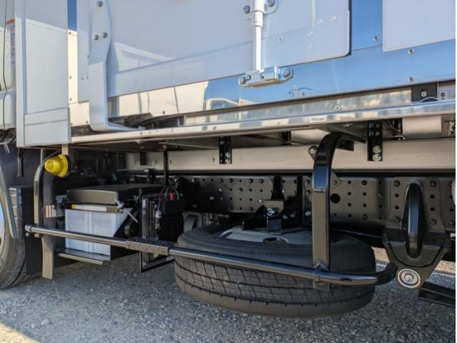 MITSUBISHI CANTER 2025 Image 31