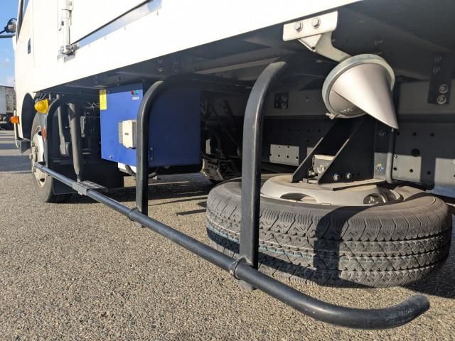 HINO DUTRO 2023 Image 31