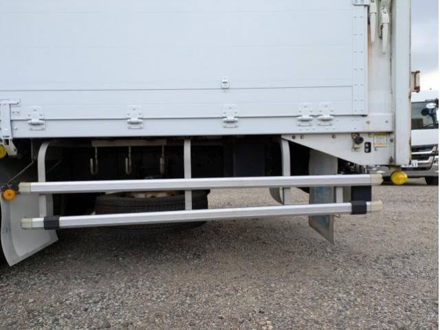 NISSAN DIESEL QUON 2020 Image 31