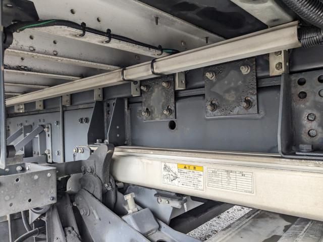 MITSUBISHI FUSOU SUPER GREAT 2016 Image 31