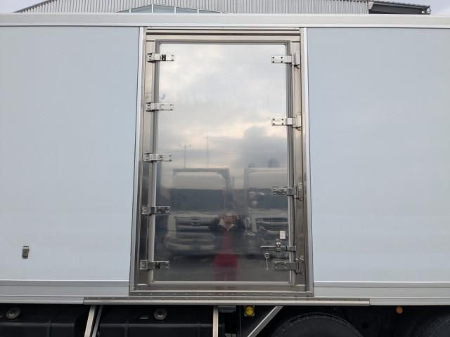 HINO PROFIA 2023 Image 31