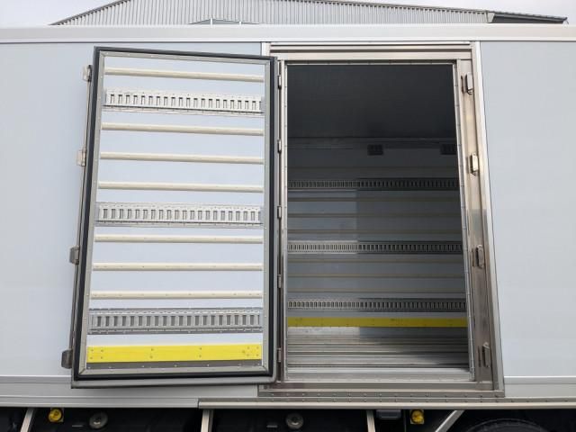 HINO PROFIA 2023 Image 31