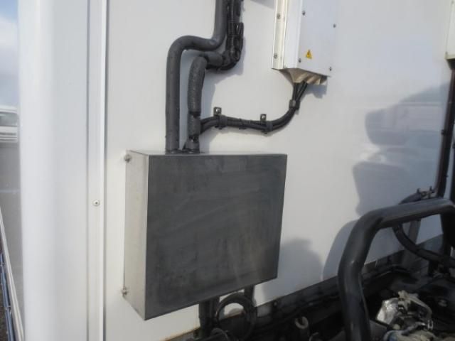 ISUZU ELF 2021 Image 31