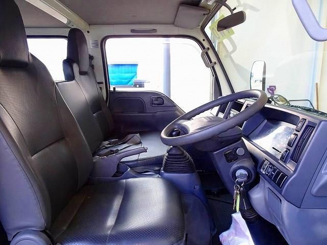 ISUZU ELF 2018 Image 31