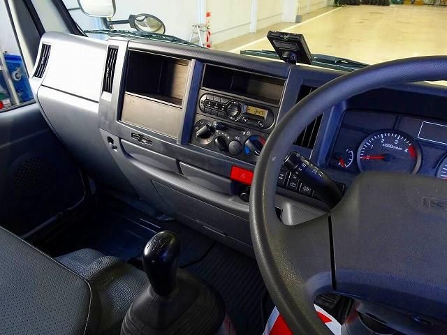 ISUZU ELF 2018 Image 31